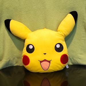 Pokémon Pikachu 14" Character Face Plush